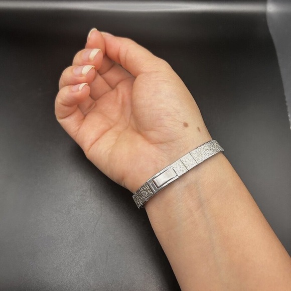 Vintage 1960s Women’s Seiko Watch Rainbow White Gold Tone 18mm Oval 2C20-5759 - Picture 4 of 6